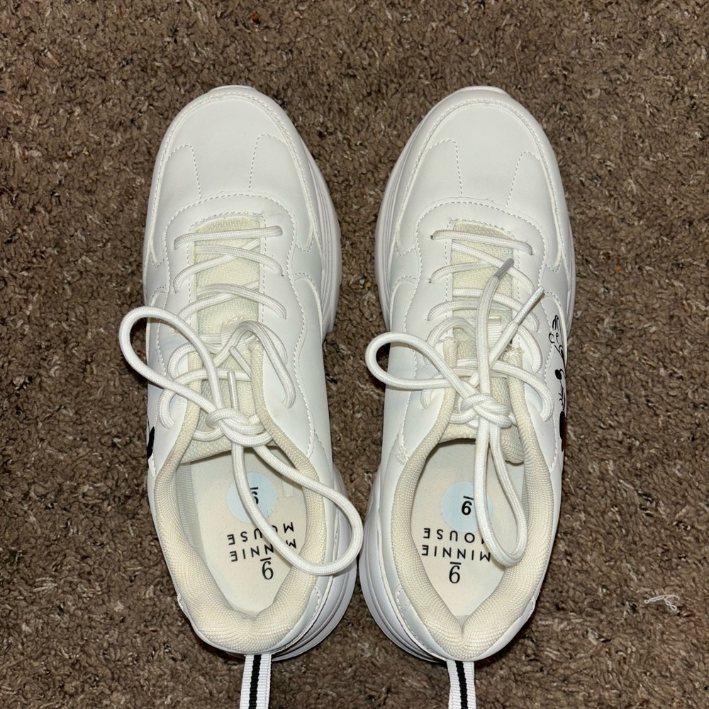 Minnie Mouse White Sneakers